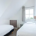 Alk 8-1 By Interhome 4* ノールトウェイケルハウト　