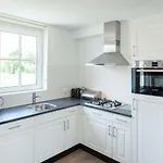 Alk 8-1 By Interhome
